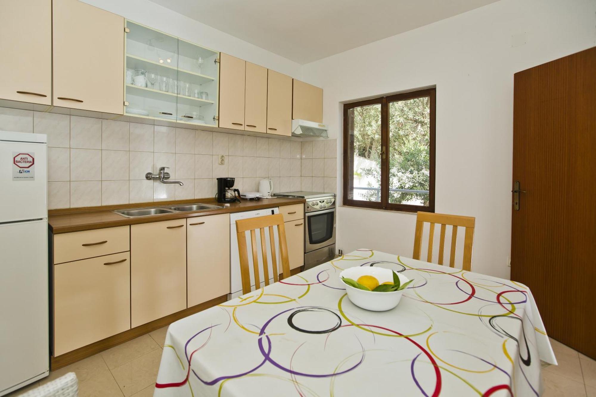 Apartment Lucija *