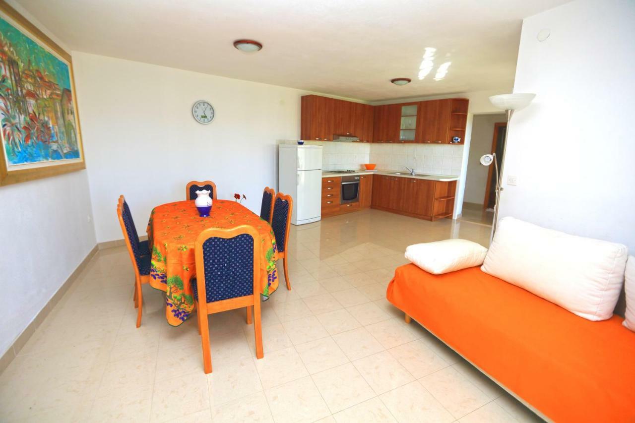 Lucija Appartement *